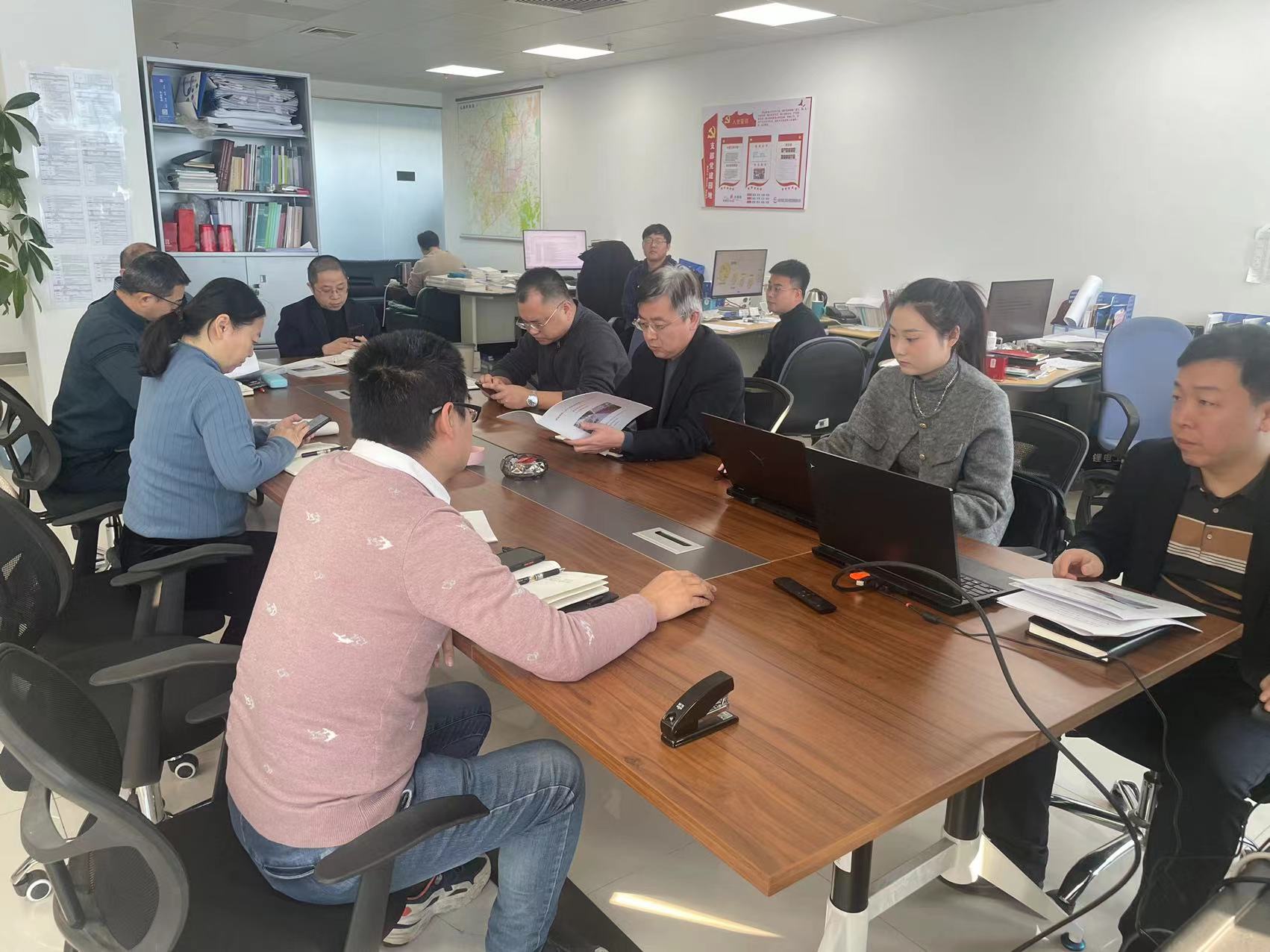 會(huì)議照片1 會(huì)議照片1